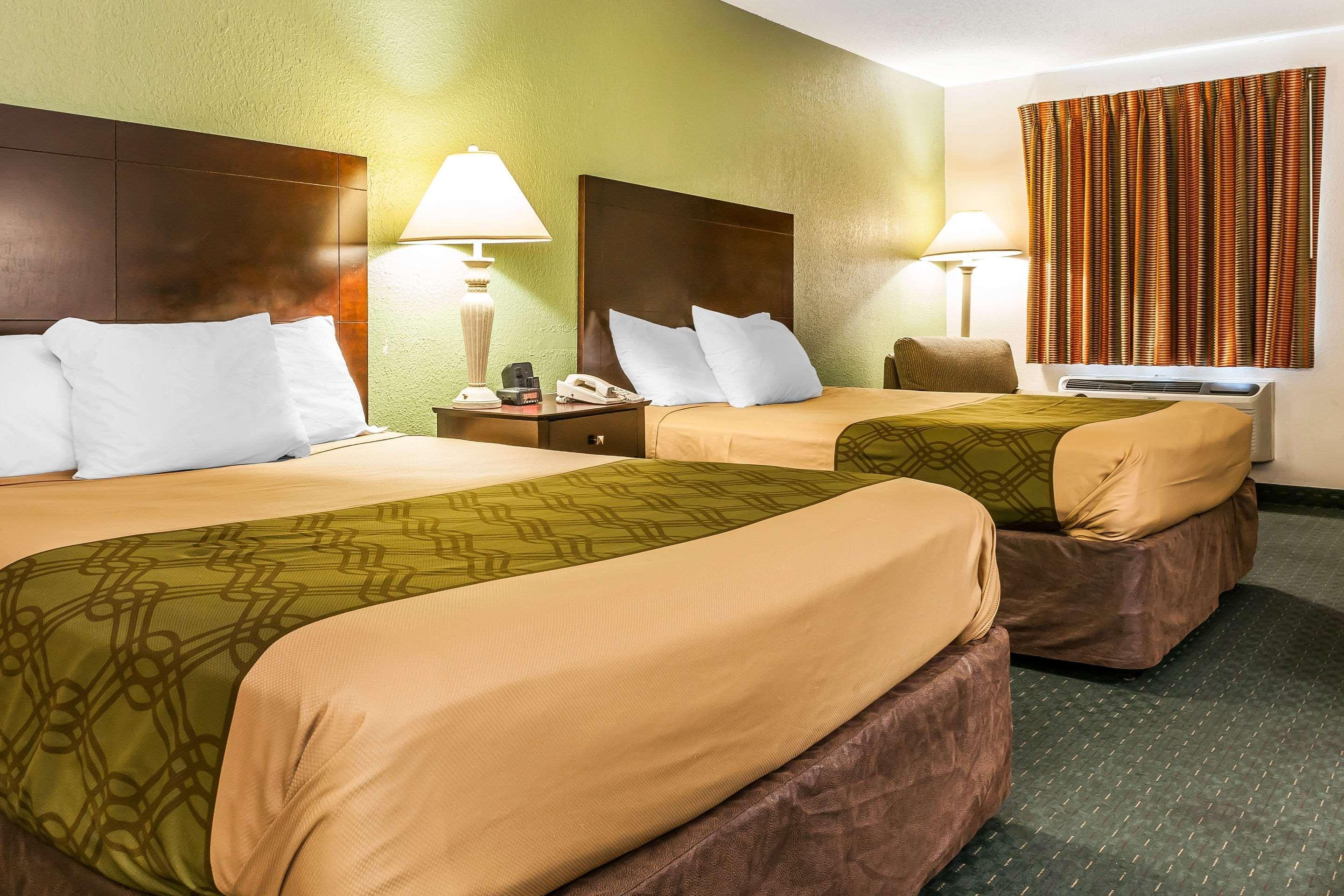 Econo Lodge Венсен Экстерьер фото