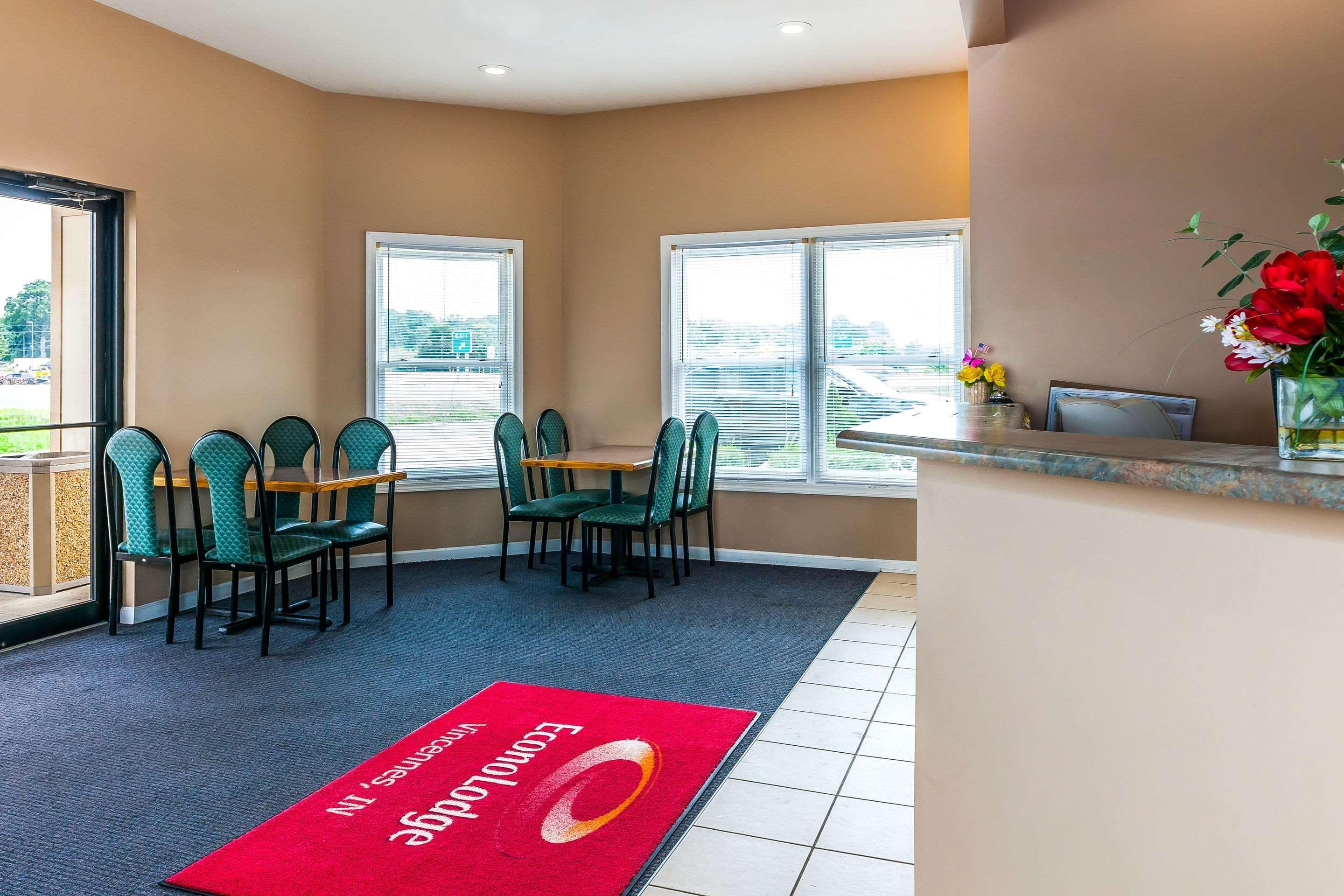 Econo Lodge Венсен Экстерьер фото